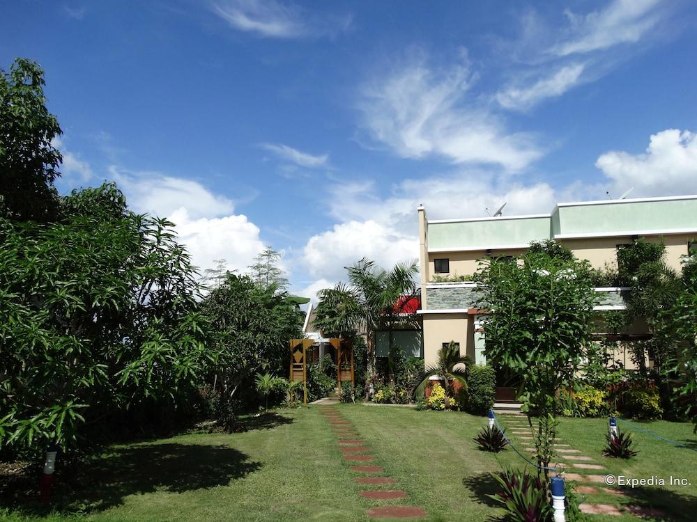 Villa De Gloria Tabalong Экстерьер фото